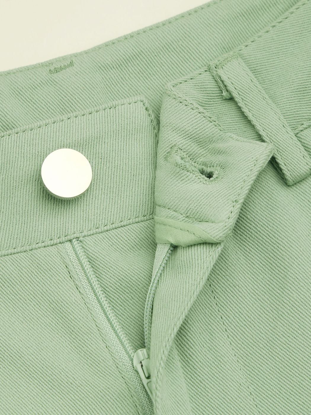 Mid Rise Solid Wide Leg Cargo Pants