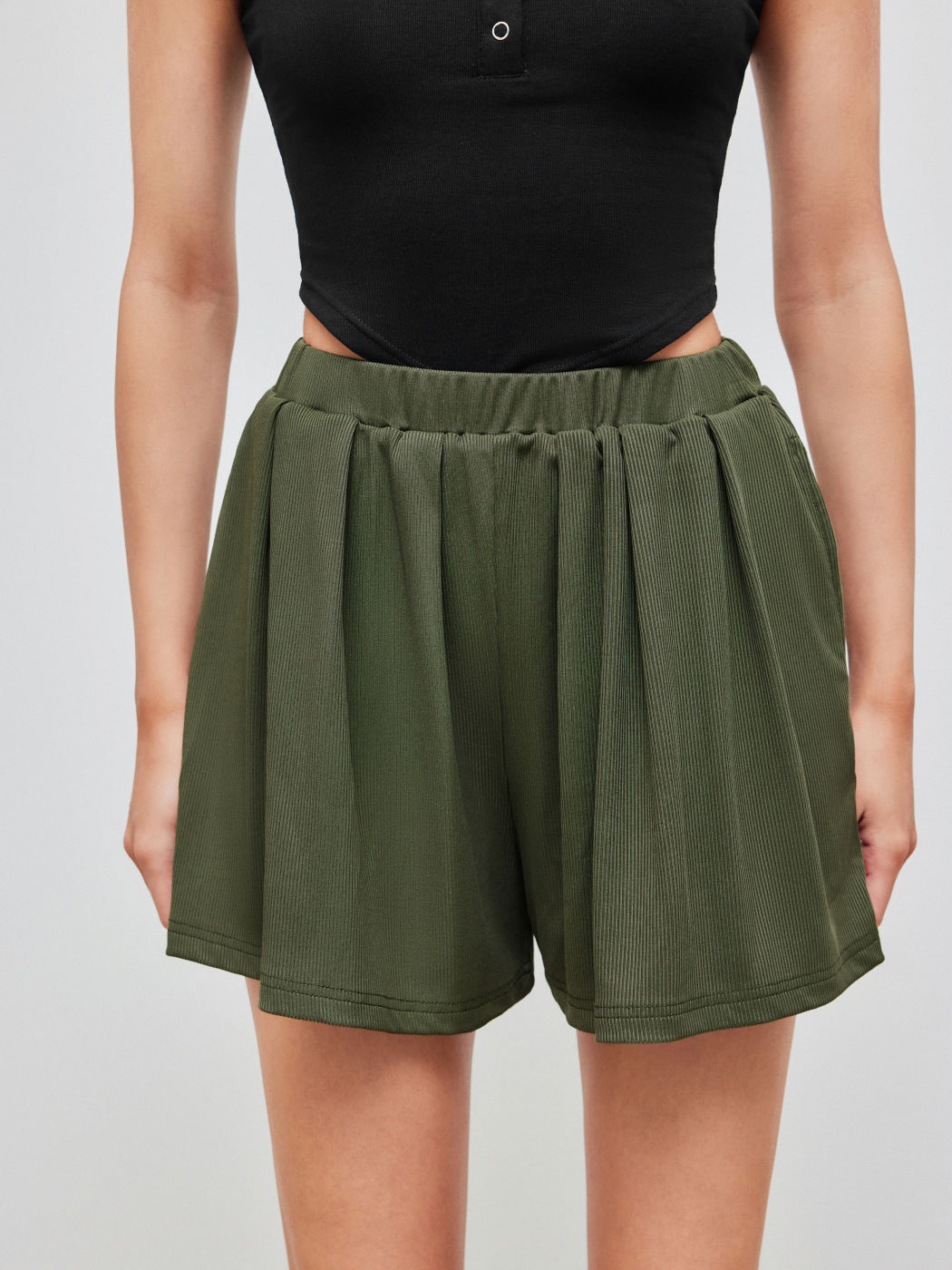 Solid Elastic Waist Wide Leg Shorts