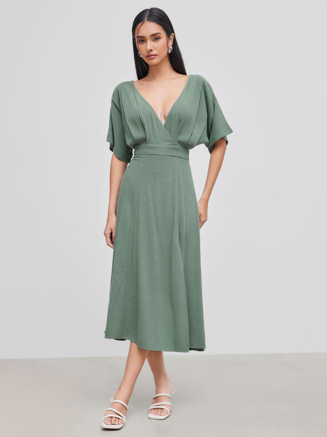 Linen-blend V-neck Solid Ruffle Split Maxi Dress