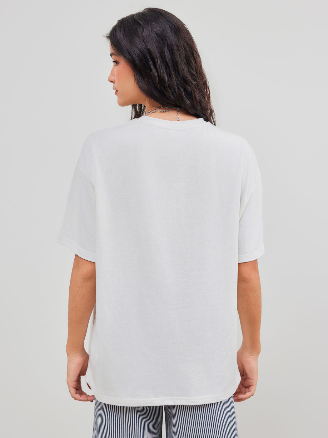Round Neckline Funny Rabbit Graphic Short Sleeve Oversized Tee
