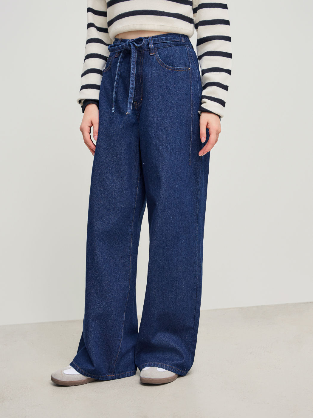 Denim Mid Rise Solid Knotted Baggy Jeans