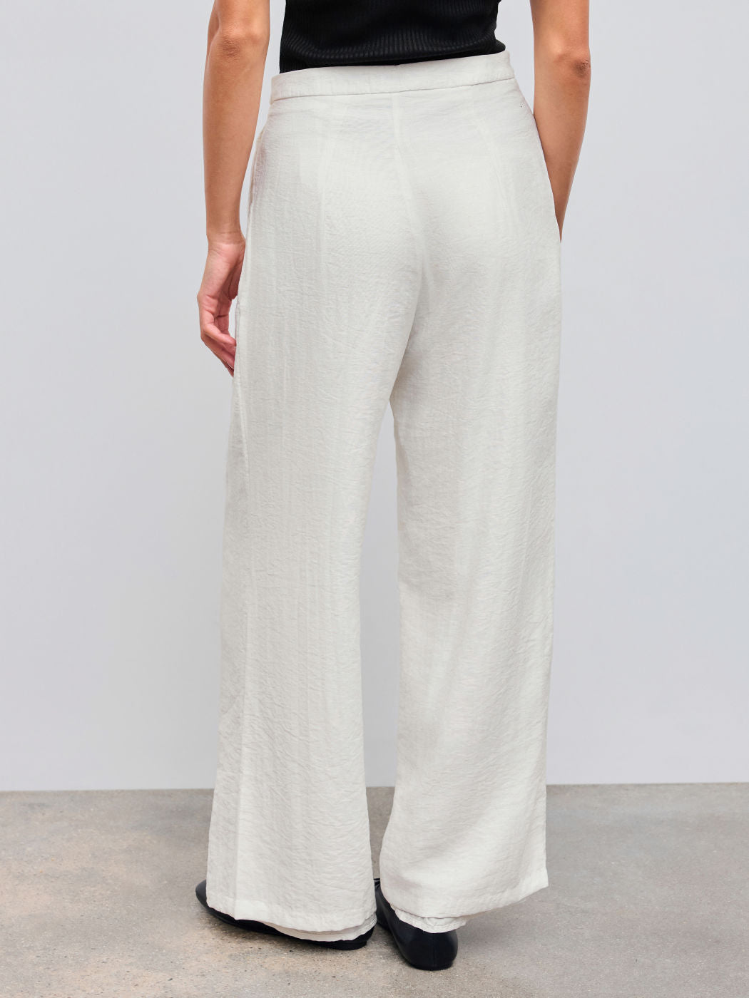 Linen-blend Mid Rise Solid Knotted Pocket Wide Leg Trousers