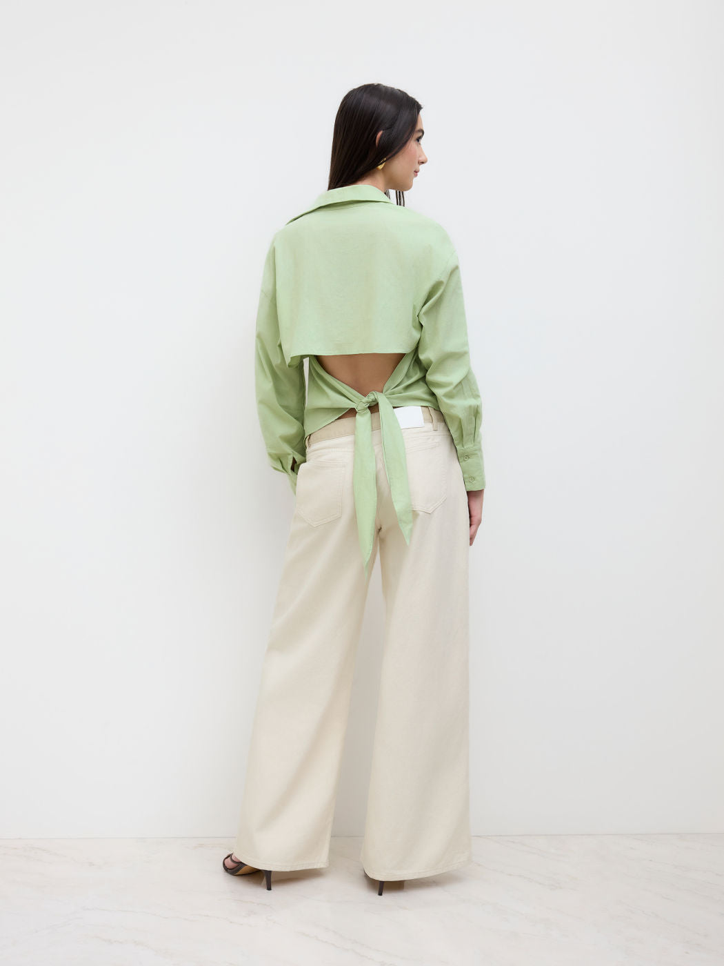 Linen-blend Polo Neck Asymmetrical Hem Knotted shirt